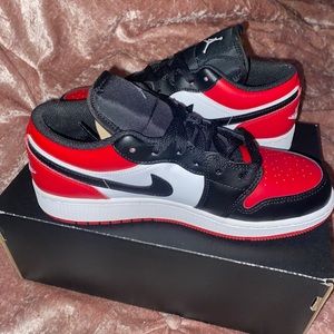 Jordan 1 Low Bred Toe